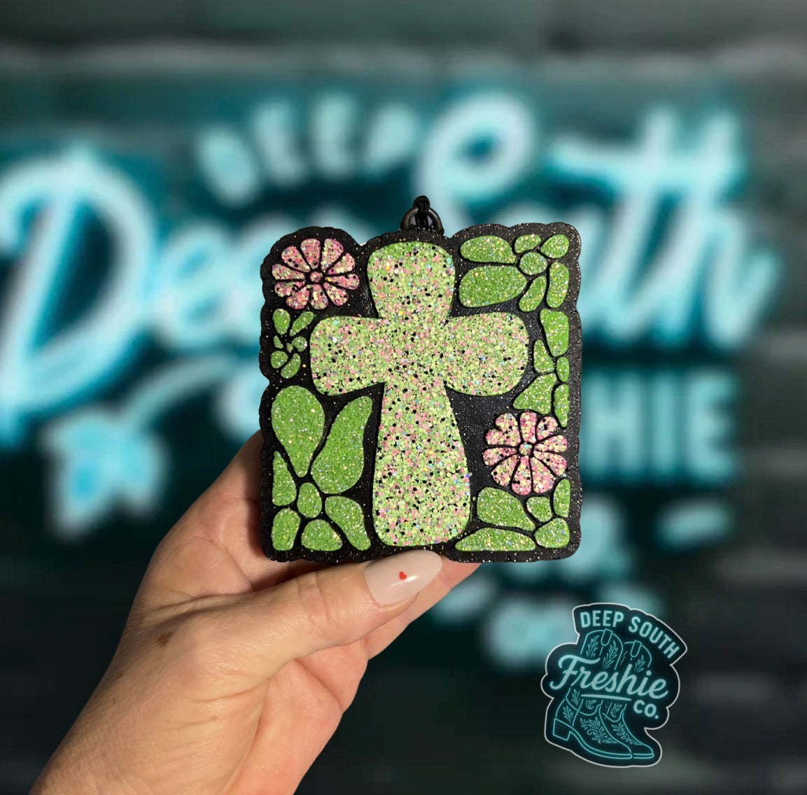 Cross Mosaic   Scent: Whiskey Reserve