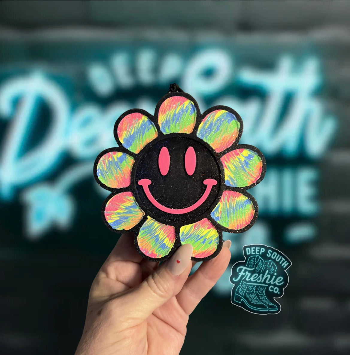 Smiley Flower TyeDye   Scent: Pina Colada